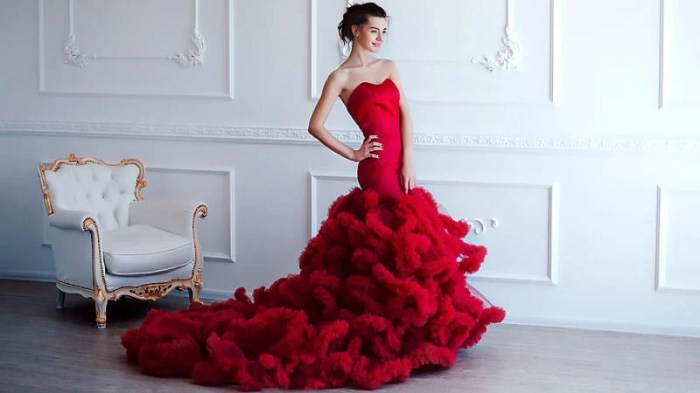 Bride red wedding dresses