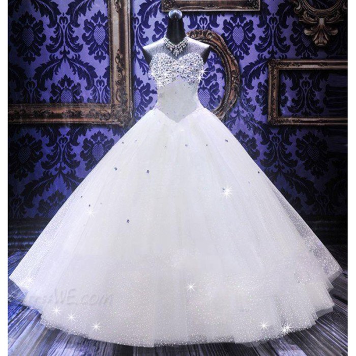 Wedding dress that sparkles