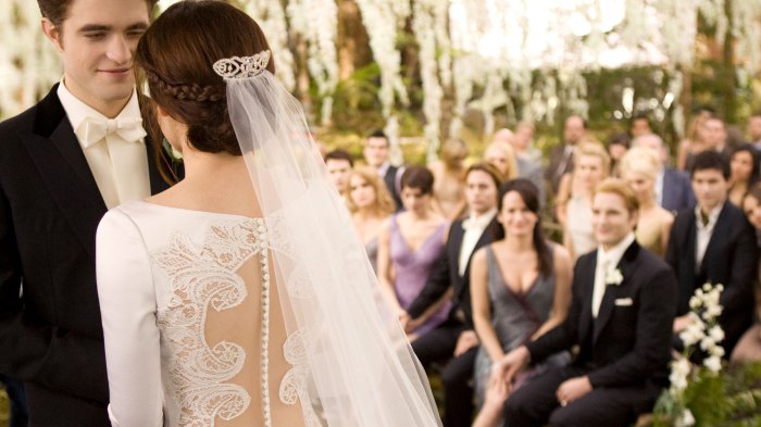 Twilight bella wedding dress